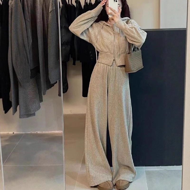 大码女装宽松开衫秋季休闲运动羊绒套装女韩版感两件套胖mm240斤|undefined