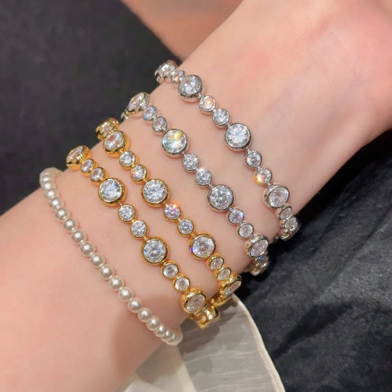 Vintage Old Money Style Bubble Diamond Bracelet, Light Luxury, High-End, Niche, Exquisite, Versatile, Diamond-Encrusted Bracelet for Women Vintage Old Money Style Bubble Diamond Bracelet, Light Luxury, High-End, Niche, Exquisite, Versatile, Diamond-Encrusted Bracelet for Women