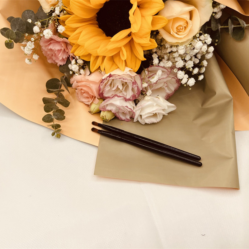 Cepillo de sombra de ojos directo de fábrica mango de plástico cepillo de sombra de ojos mango largo cepillo de labios cepillo de maquillaje herramientas de maquillaje de belleza