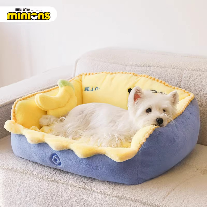 Miniones Amarillos| Otoño y invierno caliente agitación de mano en cuatro lados de pequeño perro desmontable y lavable invierno calentamiento perro