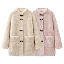 2025冬新款法式牛角扣羊羔绒保暖仿皮毛一体中长款外套