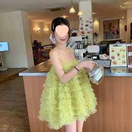 度假风网纱拼接吊带连衣裙女2026春夏新款洋气显瘦别致蛋糕短裙潮