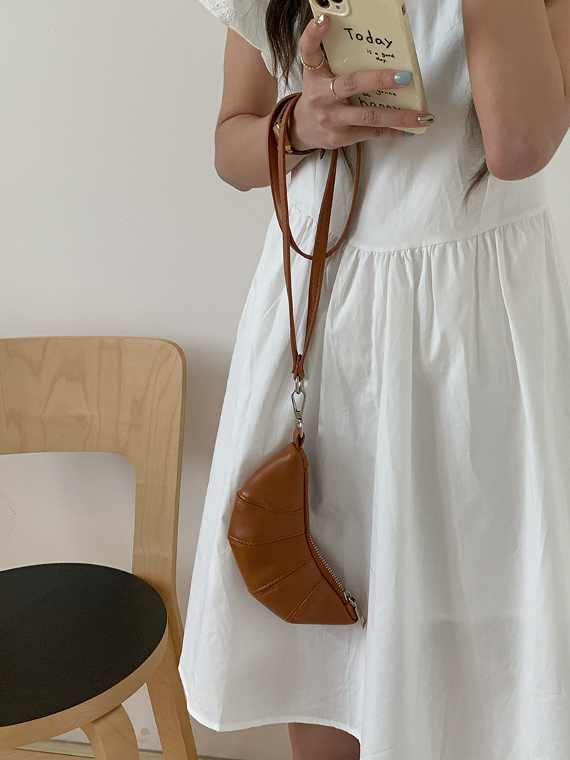 Portafoglio appeso al collo Zero con design carino a forma di corno di mucca e piccola mini borsa a tracolla concava per rossetto e auricolari_voghion.com