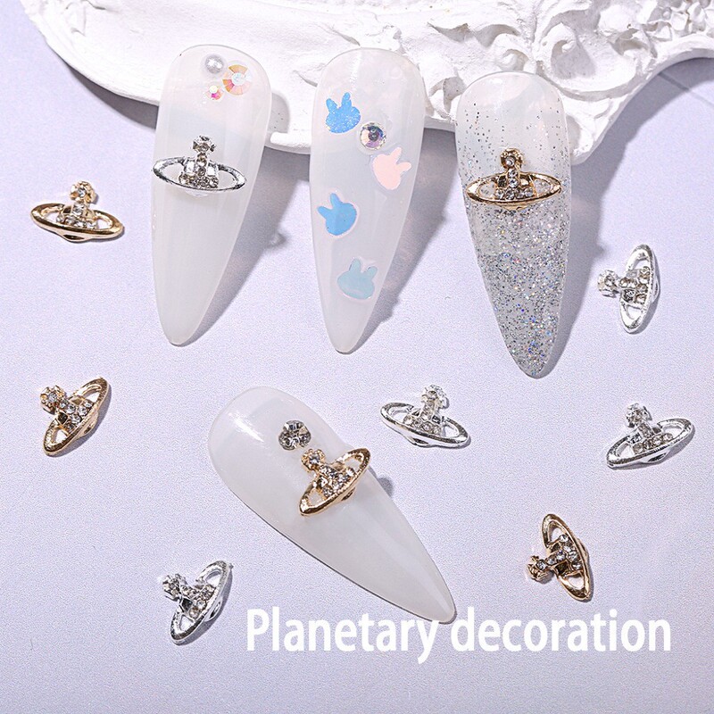 Trendy Popular Nail Art Queen Mother Alloy Planet Saturn Jewelry Diamond Decoration 3D Nail Starry Sky Decorations Wholesale