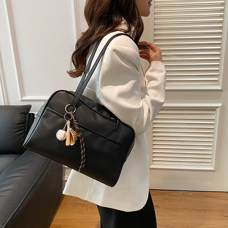 Winter retro capacious shoulder bag, extra large underarm bag