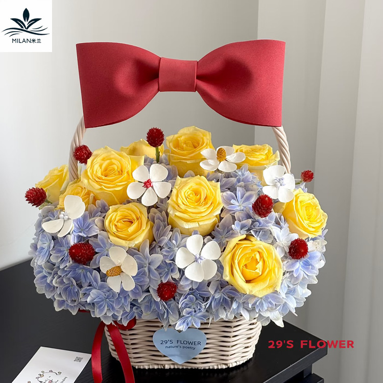 Cestas de flores francesas tejidas a mano cestas de plástico de caña pastorales de viento de caña tejidas de mano cestas de flores salón de flores cestas de flores