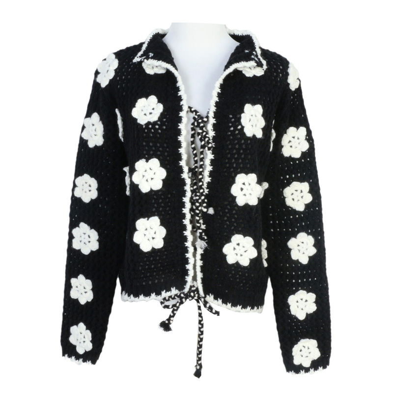 Sexy American Style Pure Desire Daisy Three-Dimensional Hollow Black and White Contrast Color Hollow Lazy Style Loose Fashion Sweater for Women
