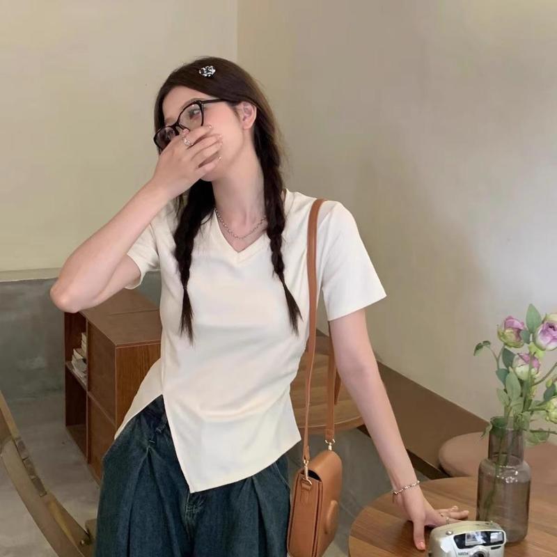 不規則なVネック、お腹を隠すスリット入り、右肩が見える半袖Tシャツ、ぽっちゃりさん向け、着痩せ効果のある半袖トップス、2025年新作|undefined