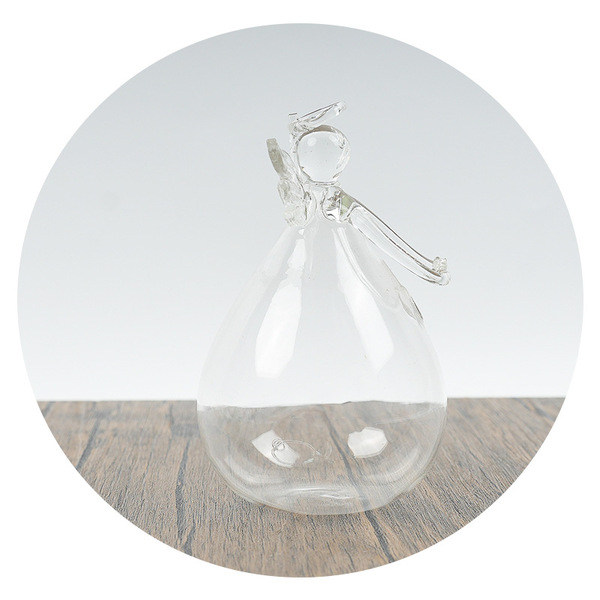 Transparent crystal glass decorations for home use