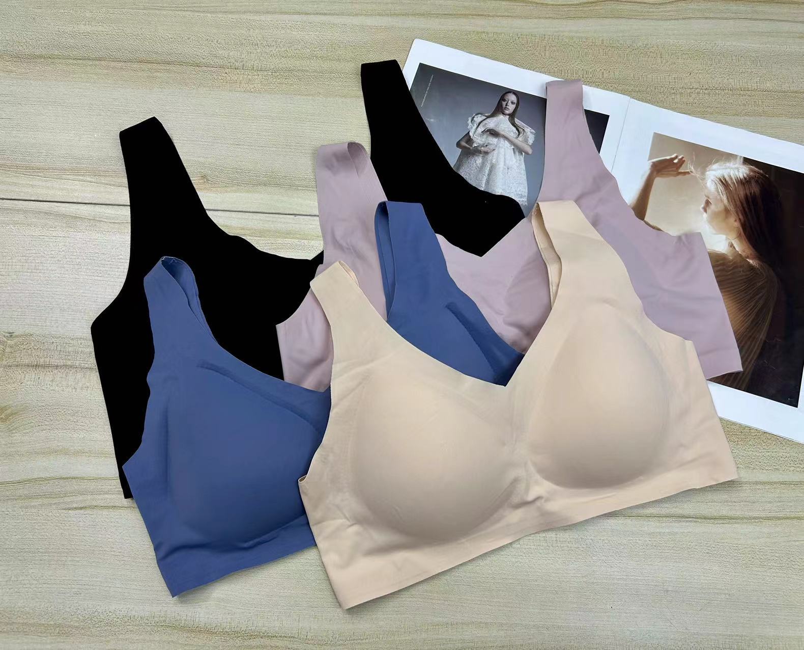 Sudeste asiático nuevo verano brillante sin marcas cómodas ropa interior brillante sexy desnuda bra anti-caída bra al por mayor
