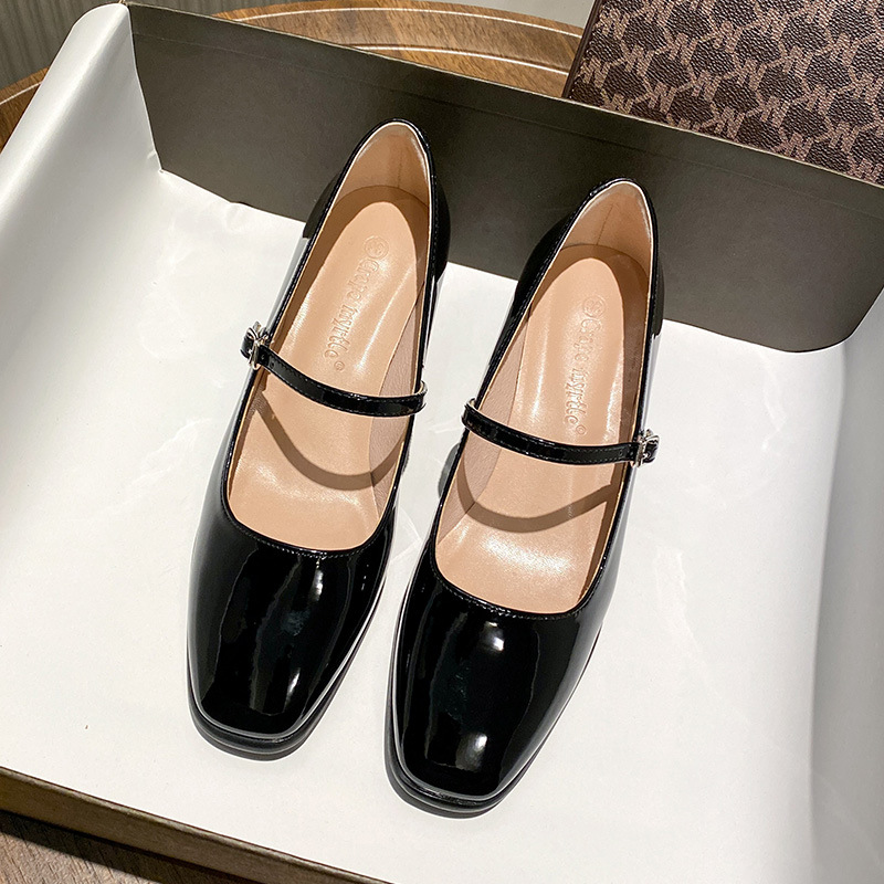 Zapatos individuales de cabeza cuadrada para mujer, charol de tacón grueso con estilo nocturno, estilo francés retro jk Mary Jane zapatos de cuero para mujer 6165