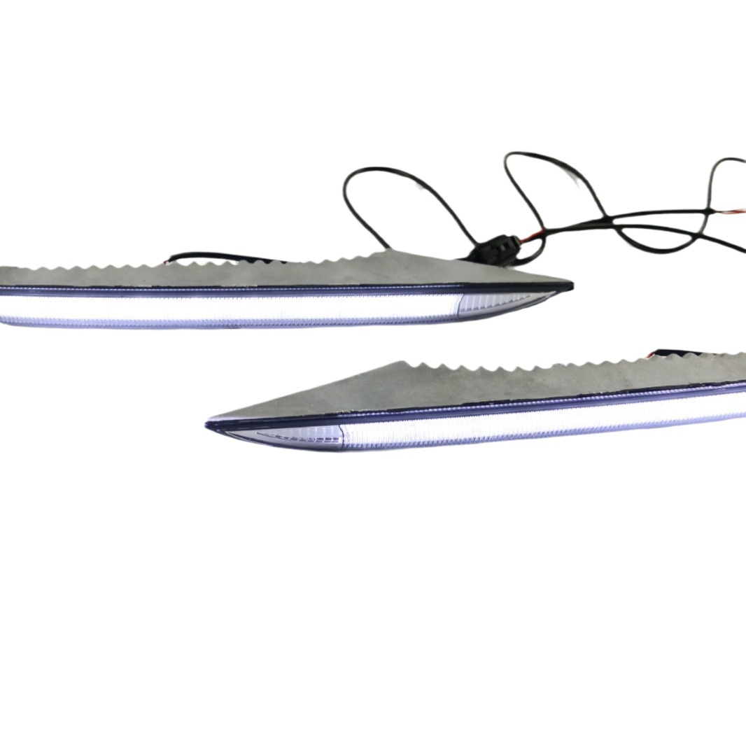 Aplicable a 12 - 16 Renault Leo Lámpara diurna Lámpara de niebla