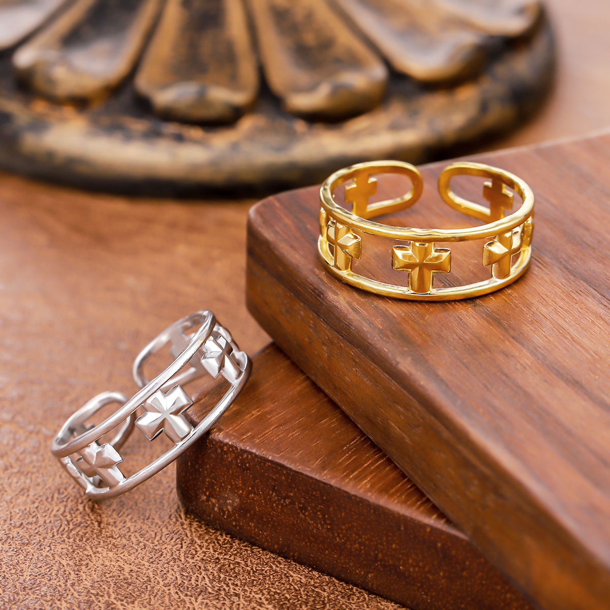 Fashionable elegant universal ring stainless steel