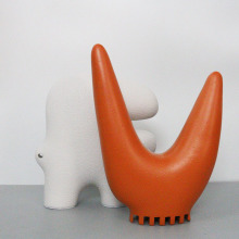 现代简约家居软装饰抽象字母造型摆件样板间客厅书房玄关摆设