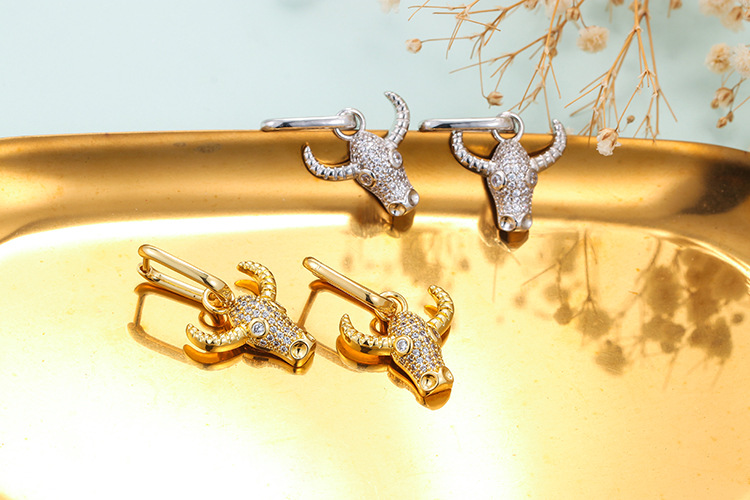 Copper Material Geometric Pattern Fashion Geometric Plating Copper Zircon Charm Sleeper Hoop Earrings Earrings