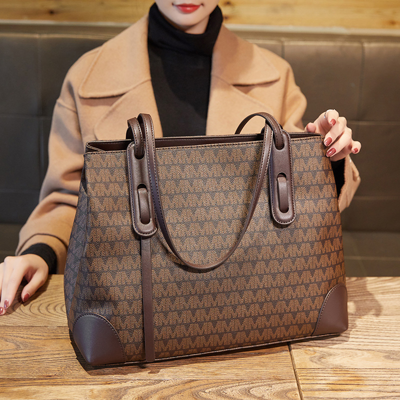2025 New Trendy Casual Easiest for Match Internet Celebrity Tote Bag Fashionable Casual Genuine Leather Handbag Women's Bag Large Capacity Shoulder Bag