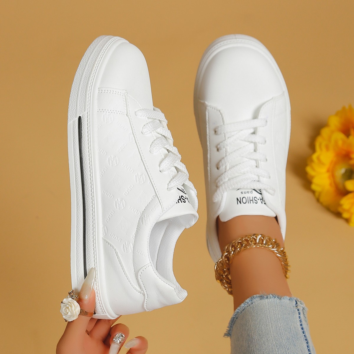 Universal solid color low ultra light trend white sneakers for…
