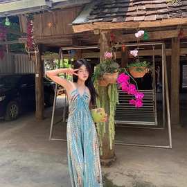 波西米亚度假连衣裙女夏季新款法式旅游拍照海边沙滩裙气质长裙子