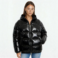 �W��Ůʿ�޷��羳�������\�������e�A������Ӻ��������Q����Ů�b