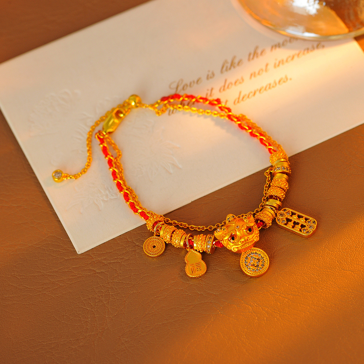 New Chinese Style Popular Lucky Beast Wealth Red Rope Bracelet Light Luxury Niche High-End Fortune-Attracting Lion Awakening Hand Accessory Wholesale Dropshipping