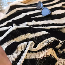 �l���l�������e㼑з�����B*C��Ƭ��ϵ�а��R�y�������^ᘿ���Ů