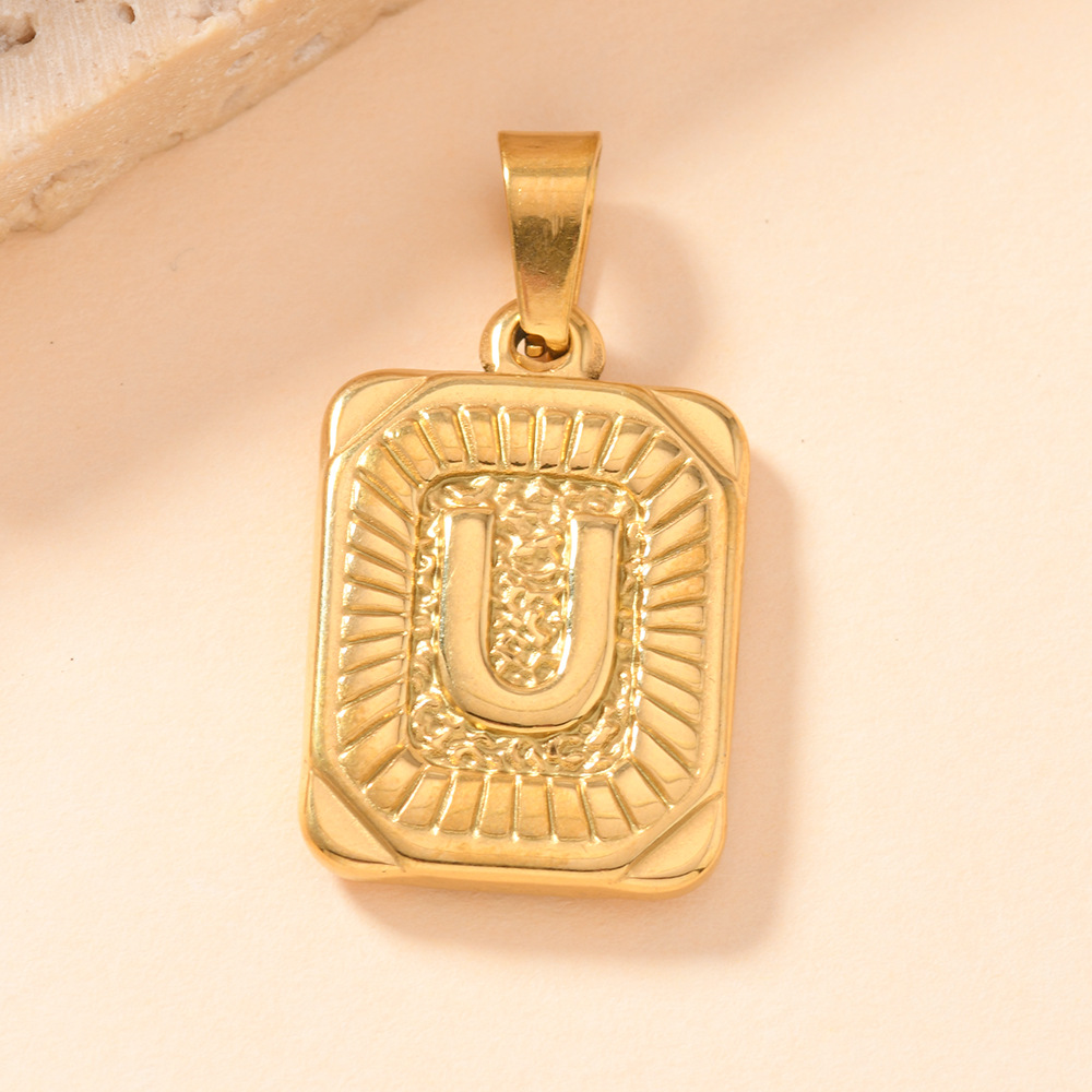 Colgante único europeo y americano estilo explosivo colgante de acero inoxidable fundición marca cuadrada 26 letras inglesas collar colgante accesorios de bricolaje