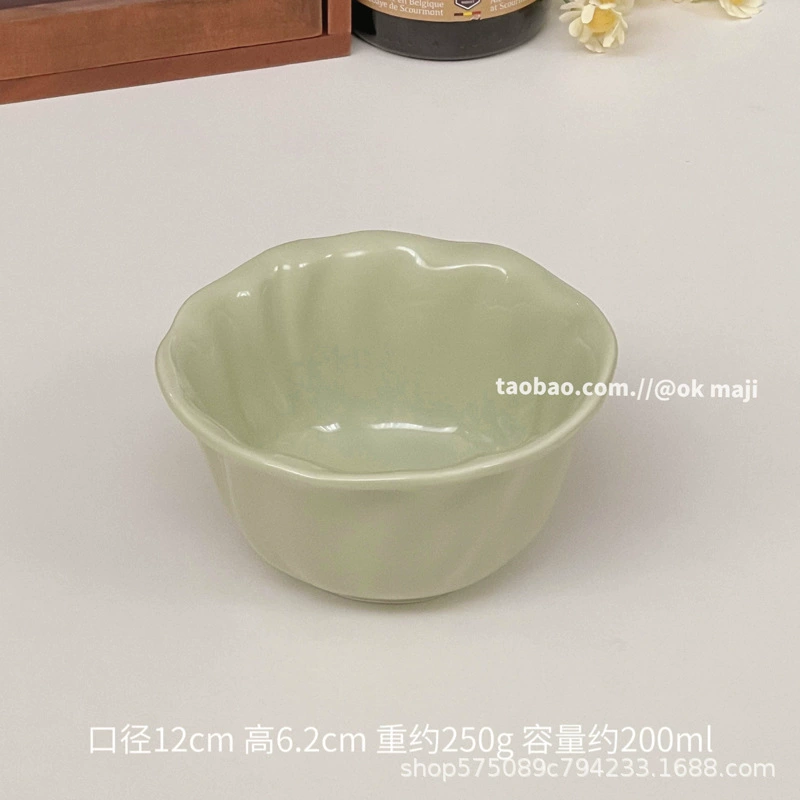 Dinner plate, cream ceramic, lace‑edge tableware, milky white or milk green