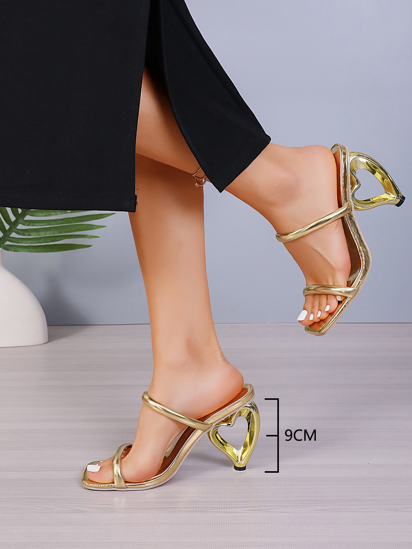 Women's Elegant Solid Color Open Toe Fashion Sandals display picture 14