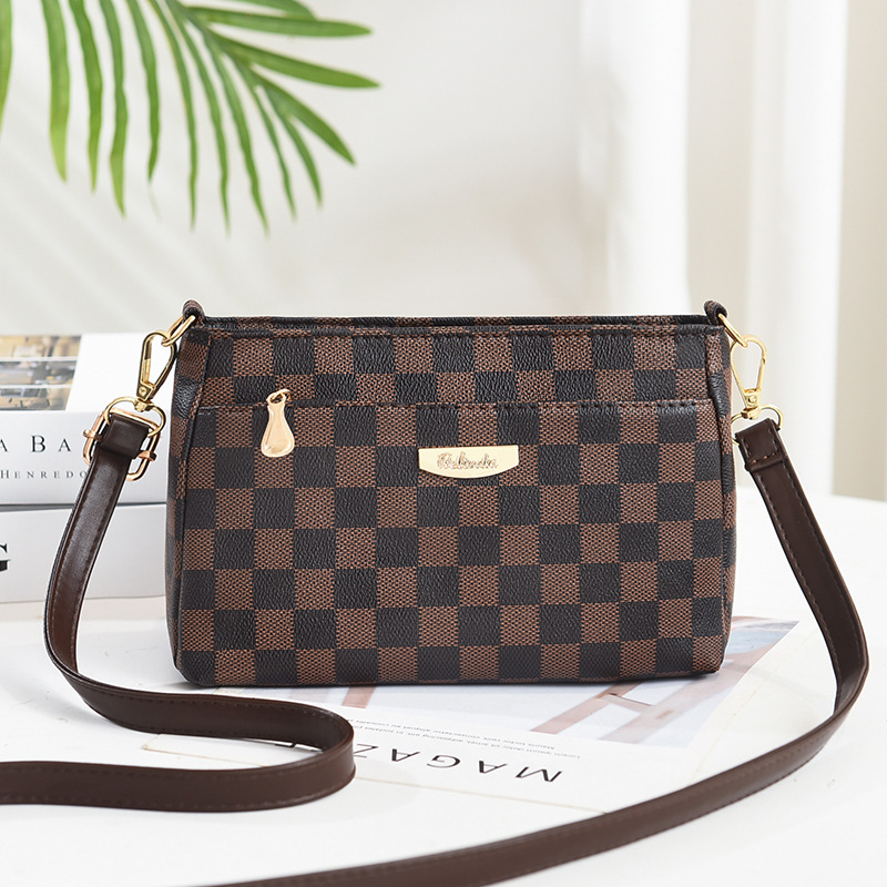 三号色正面展示