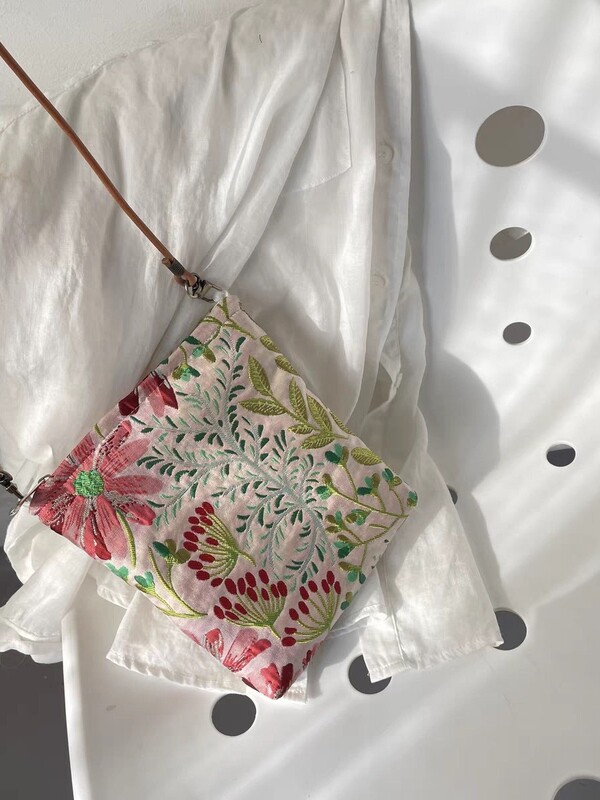 2025 新しいスタイルの小さな新鮮な刺繍花柄携帯電話バッグ中国風の美しいショルダーバッグクロスボディバッグクラッチバッグ|undefined