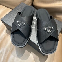 P家男士凉鞋夏季夹脚现货套脚露趾休闲鞋黑色防滑成年拖鞋沙滩
