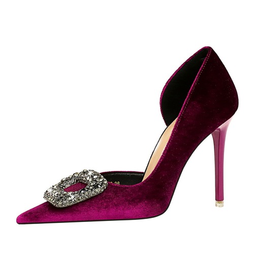 Fashion pointed metal buckle banquet high heels