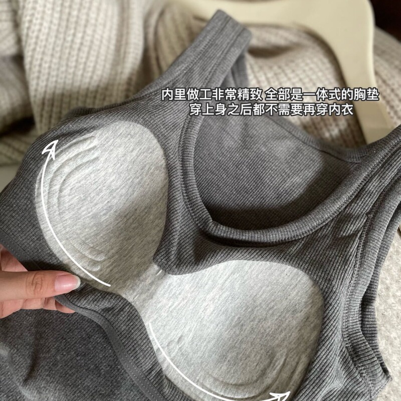 女性用夏用薄手スリムフィットボトムスリップ、胸パッド付き、インナーウェアとして最適|undefined