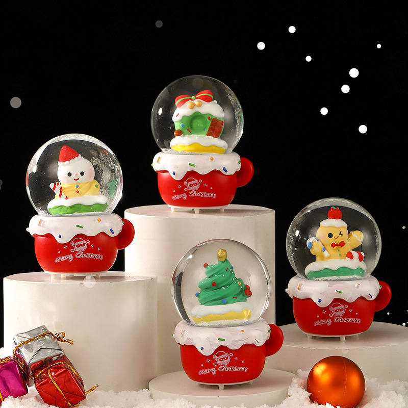 Una variedad de regalos de decoración de Navidad Navidad iluminante bola de cristal caja de música ventana diseño de velas lámparas de viento árbol de Navidad
