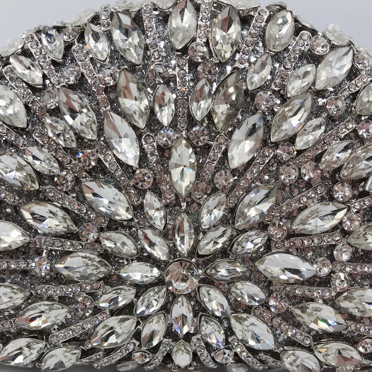 Ventas transfronterizas de metal de diamantes bolsas de cena, vestidos de banquete de damas, bolsas de moda de mano de diamantes