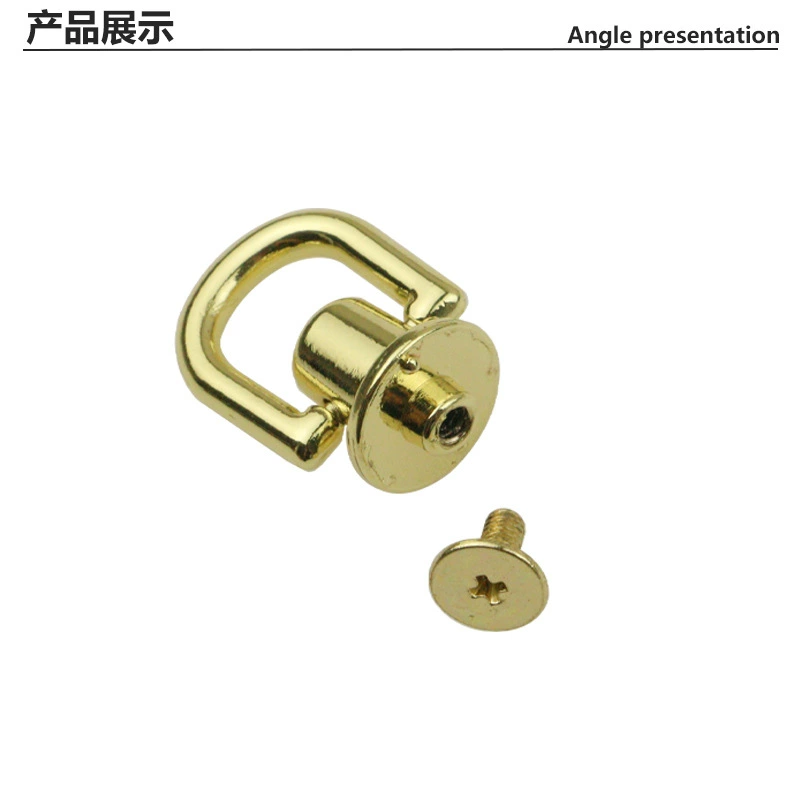 Металлический аксессуар к сумке на цепочке