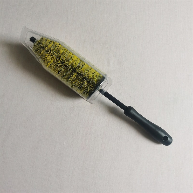 노란색과 검은 색 스몰 사이즈 거품 껍질