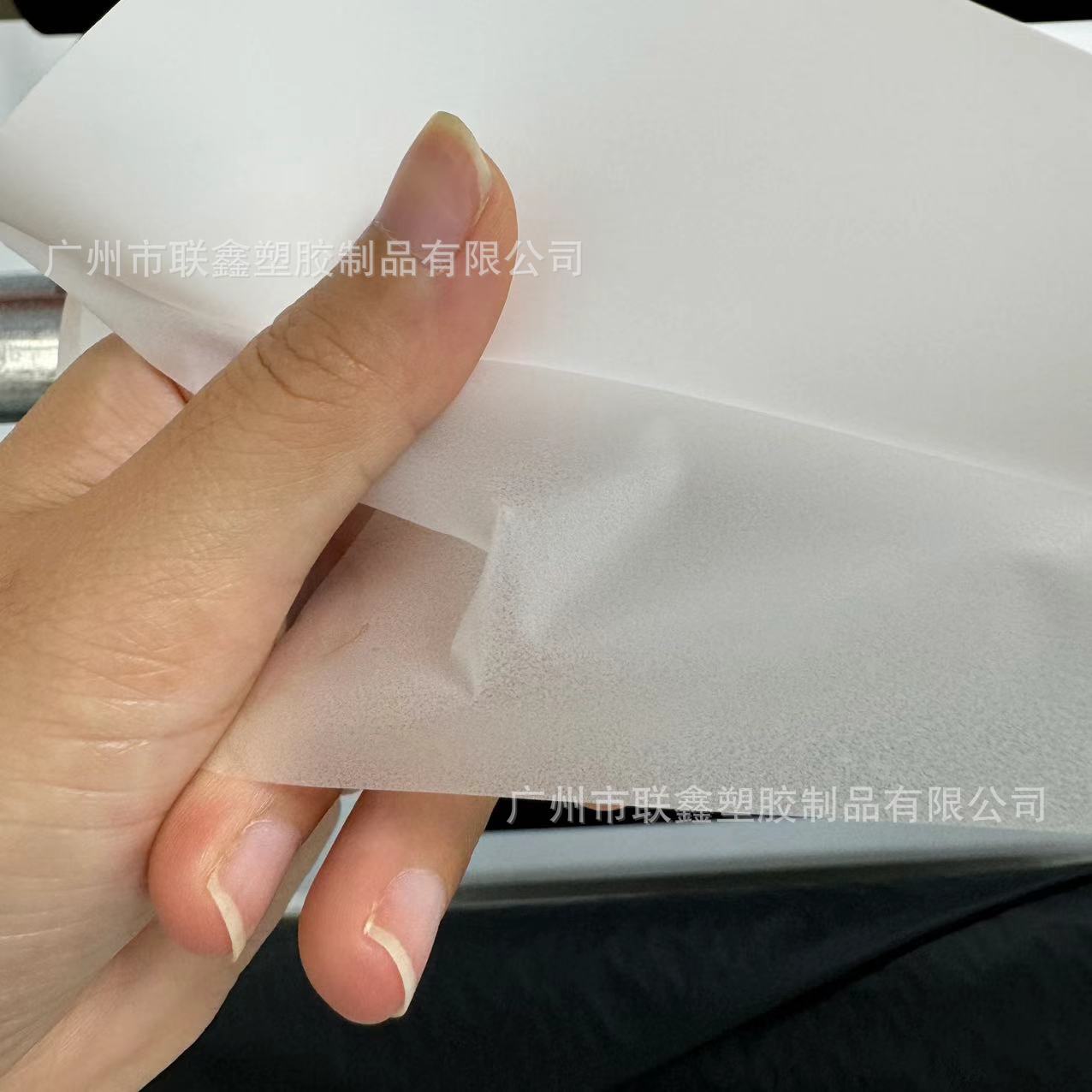 TPU película adhesiva de fusión en caliente 0.05mm espesor de mano suave resistente al lavado fuerte adhesión especial para ropa y zapatos