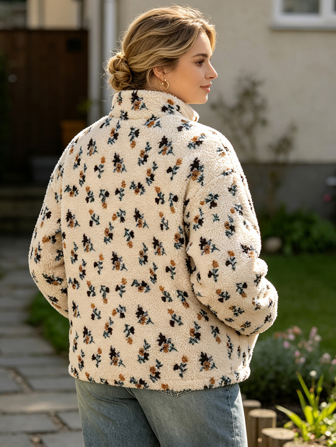 Invierno de cordero algodón chaqueta de algodón ligero grasa damas pequeñas flores de cuello vertical chaqueta de algodón suelta calentamiento de lana