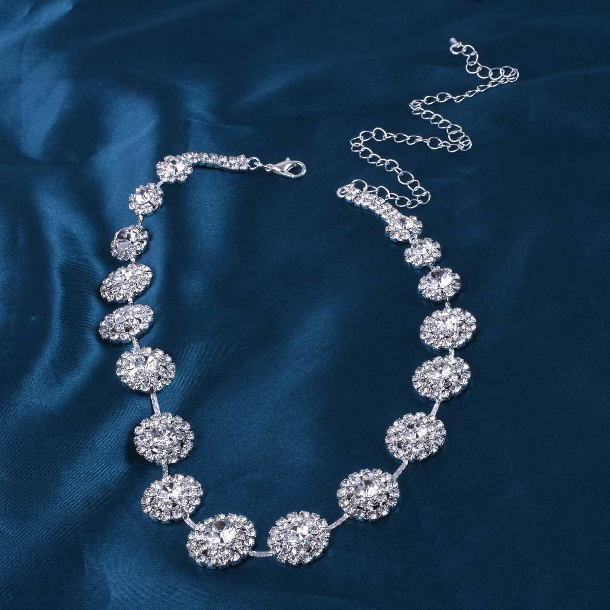 Parure di collana e orecchini con strass per matrimoni_voghion.com