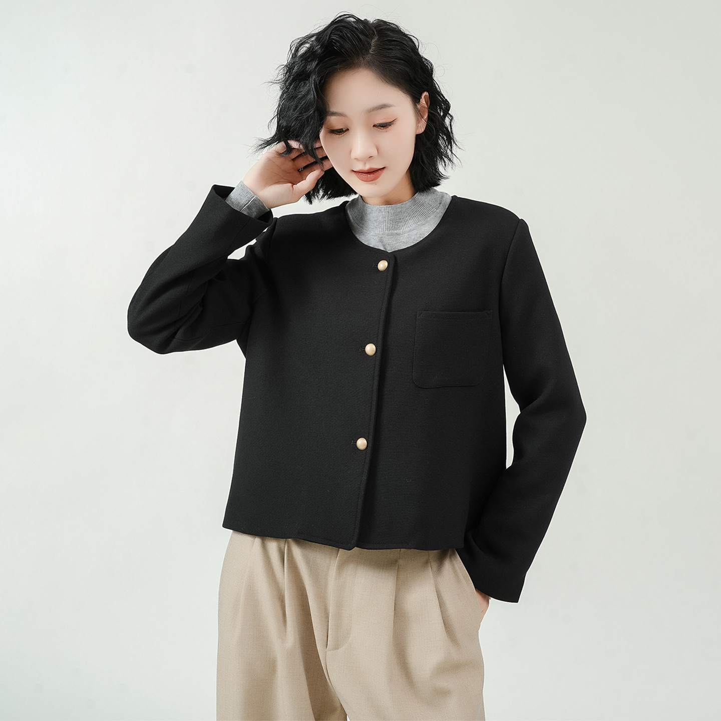 Chanel-Style Women's Jacket 2026 New Winter Thick Tweed Round-Neck Long-Sleeve Elegant High-End Top