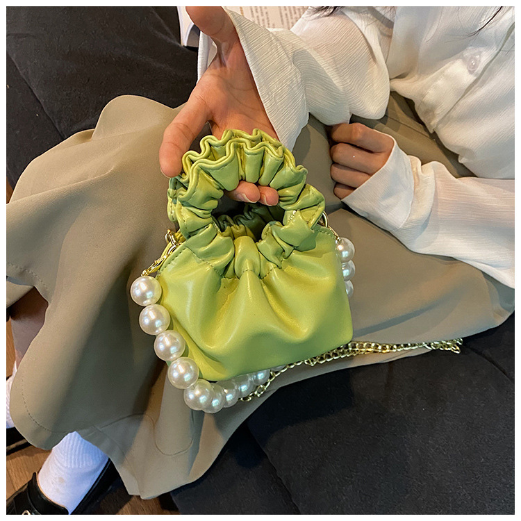 255g Weight Beading, Pearls Fashion Element Clasp Frame Closure Type Top Handle, Chain Strap Type Crossbody Bag Bags Type Casual, Daily, Shopping Occasion Pu Leather Material Solid Color Pattern All Seasons Season Kid'S Gender Cute Style Bucket Shape Kid'S Pu Leather Solid Color Cute Beading Pearls Bucket Clasp Frame Crossbody Bag 68