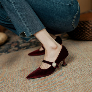 ��z�q���|һ�ֿێ���ЬŮ�͹ż����߸�Ь���A����^�и�����Ь