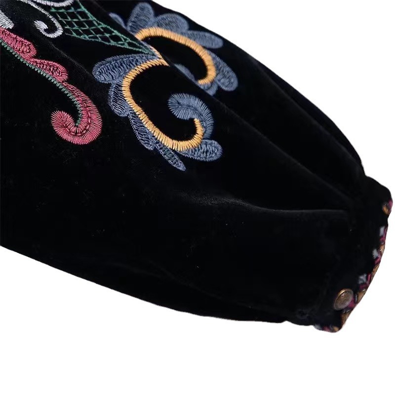 Camicia da donna in velluto ricamato a maniche lunghe e corte, vestibilità attillata, autunno 2023_voghion.com