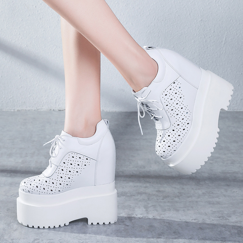 Giày sneaker nữ đế dày tăng chiều cao 16 cm, dây buộc, thiết kế hở mũi — màu đen