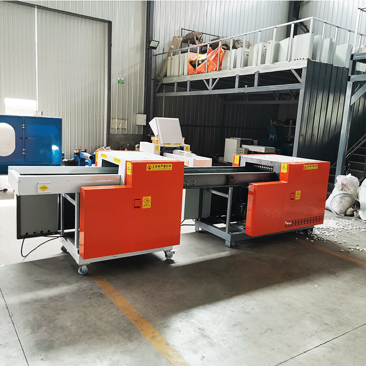 海绵制品废料粉碎机.jpg