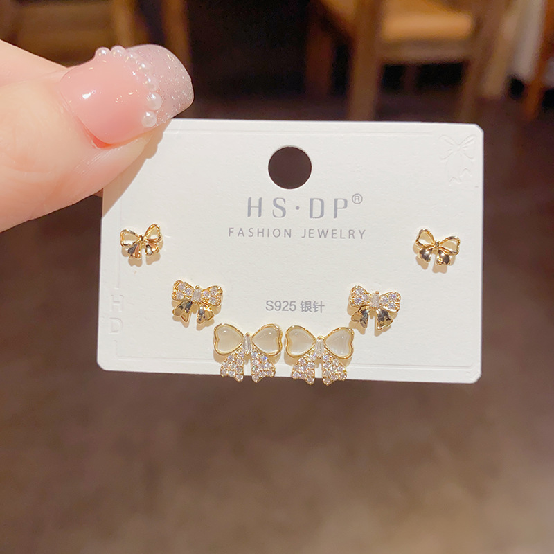 1 Set Quantity Daily, Tea Party Occasion 1 Set Simple Style Classic Style Bow Knot Plating Copper 14K Gold Plated Ear Studs