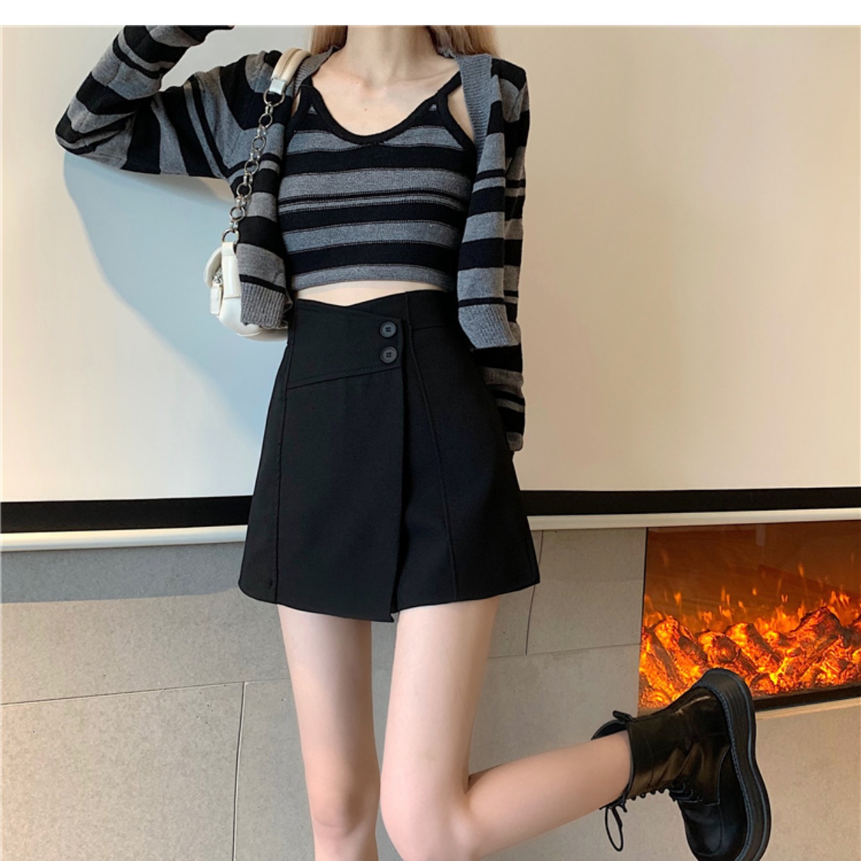 High-end design sense niche black A- line small ins loose wide-leg pants waist seal all-match skirt