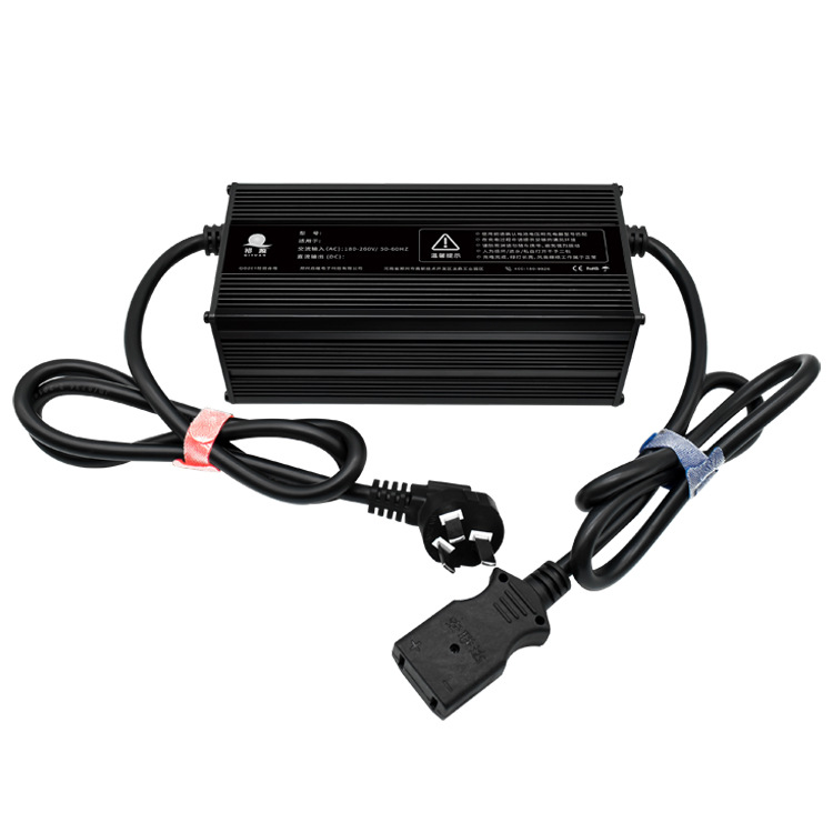 防水抗震CE认证电动三轮车220V48V60V15A电瓶充电器过热保护