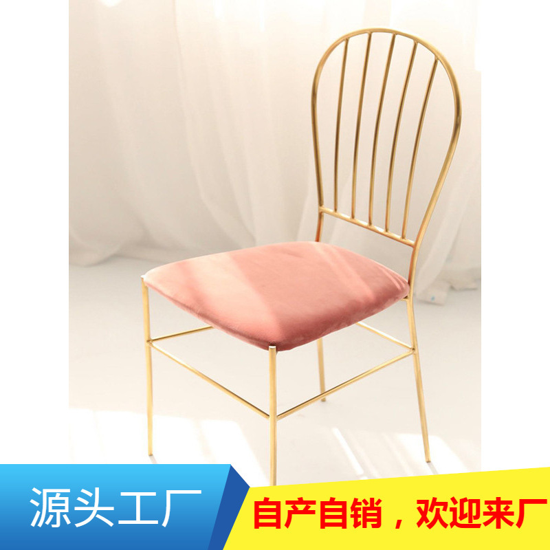 Wholesale Nordic Designer Simple Modern Light Luxury Retro Makeup Chair Dutch Velvet Dressing Table Backrest Dining Chair